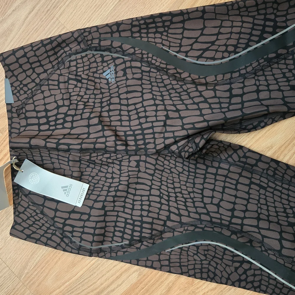 Adidas Brown Patterned Leggings - Picture 3 of 5